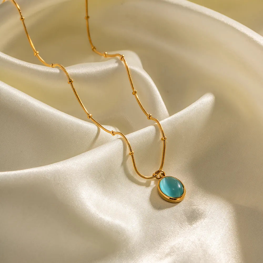 Oval Stone Pendant Necklace