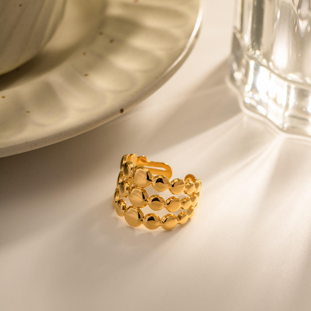 Solis Band Ring