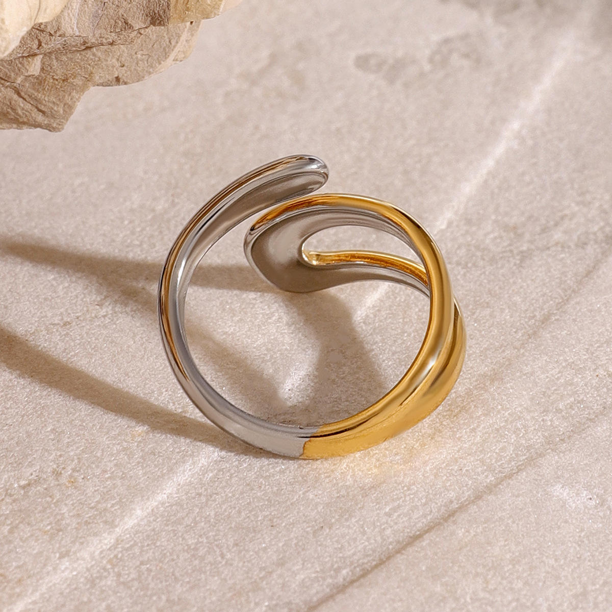 Fusion Flow Ring